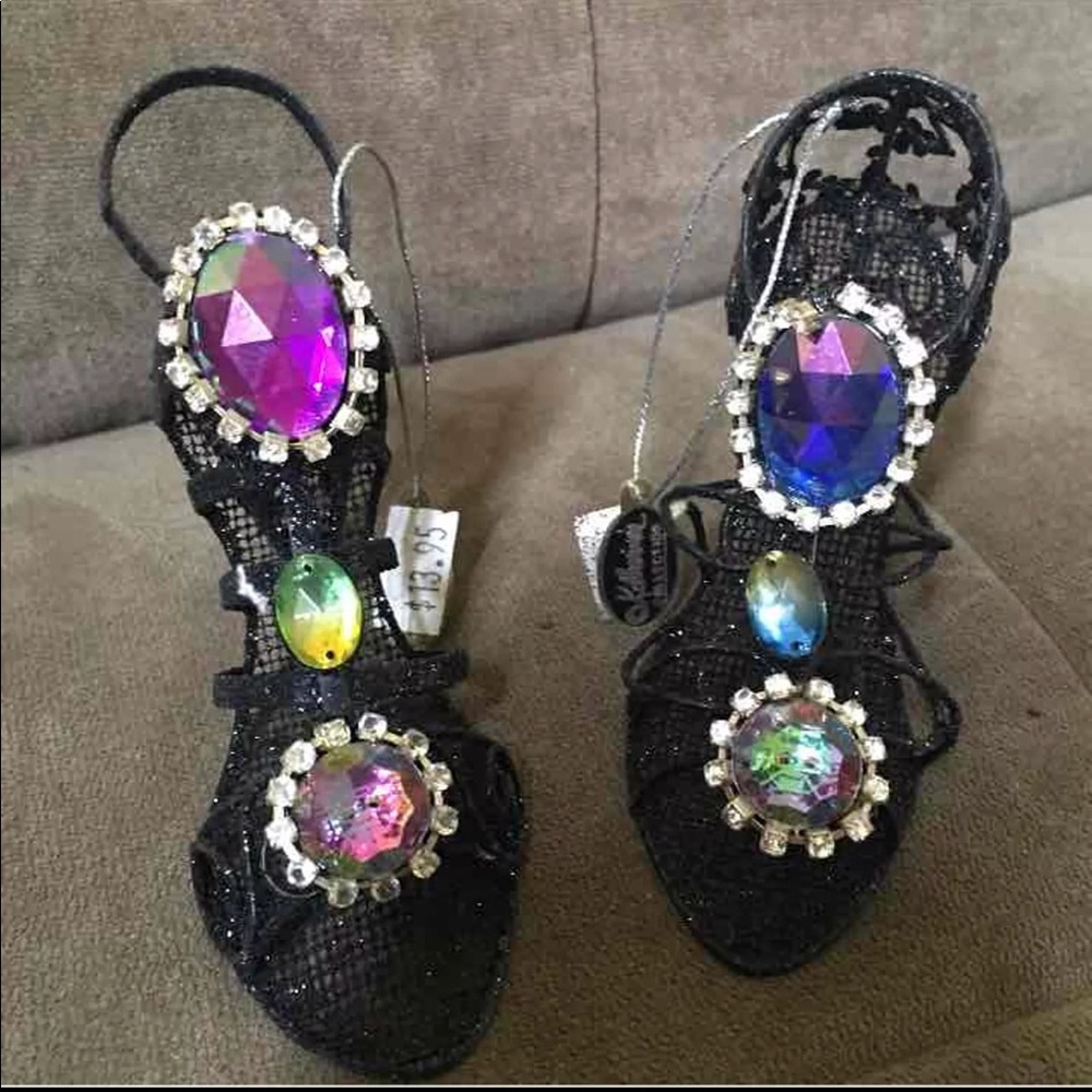 Cute Katherimes collections Heels - Picture 1 of 4